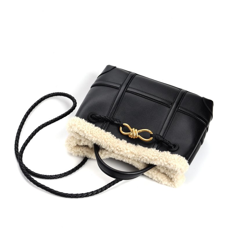 Custom Fur Handbag Manufacturer - Image 6